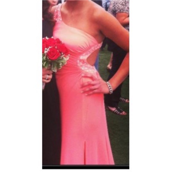 CORAL FORMAL DRESS🧡 - Picture 8 of 8